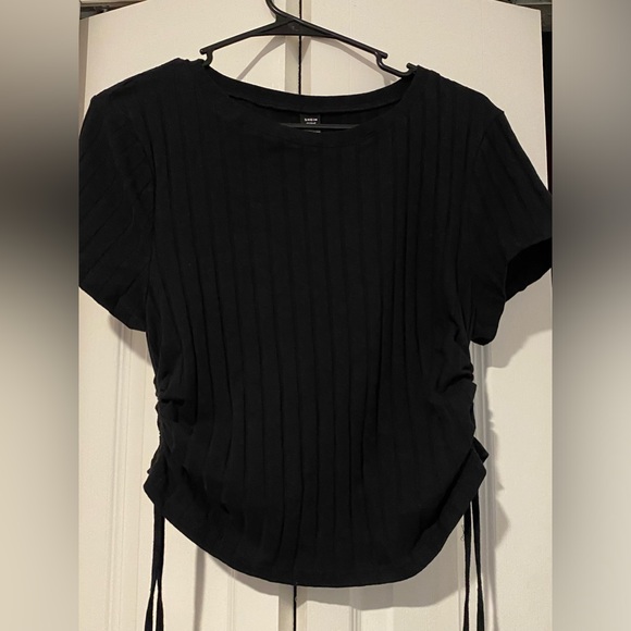 SHEIN curve tops - Picture 1 of 2